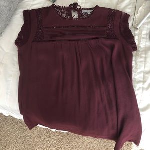 maroon top!